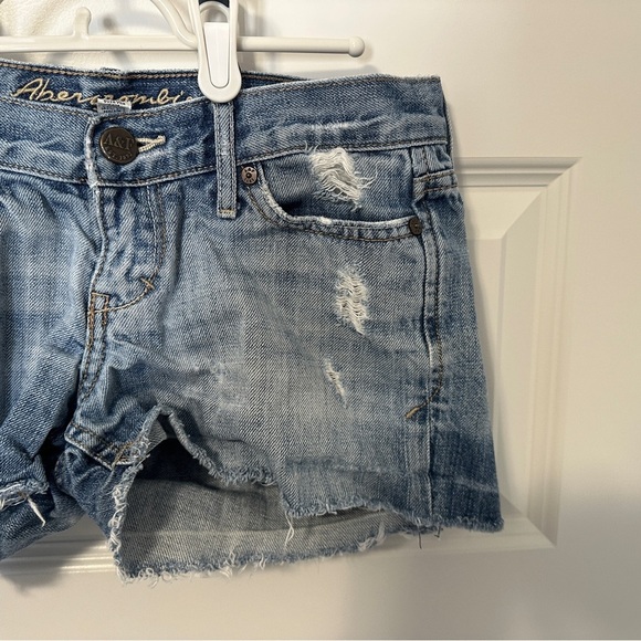 Abercrombie & Fitch Blue Distressed Jean Denim Shorts Size 0 Women’s - Picture 4 of 7
